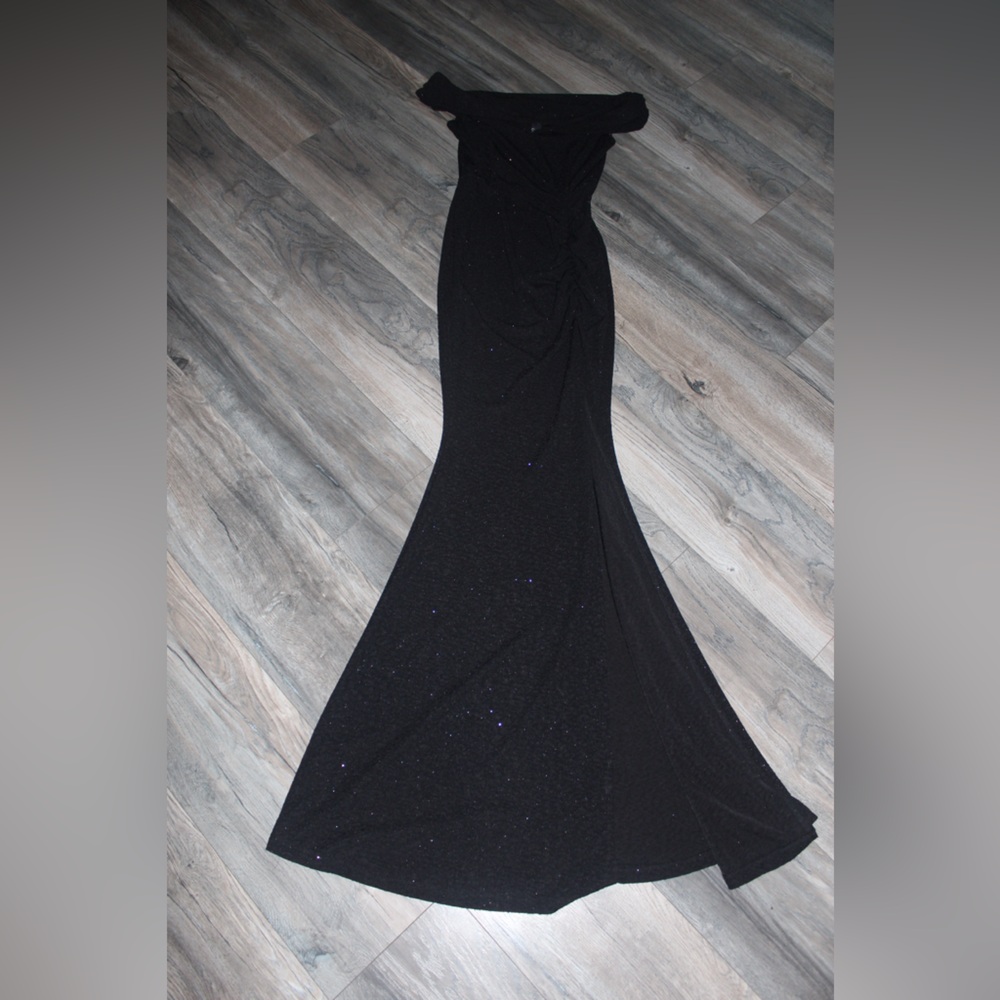 Windsor Black Glitter Off-Shoulder Gown - Picture 3 of 5